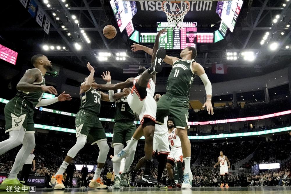 次赛事中获 次赛事中获