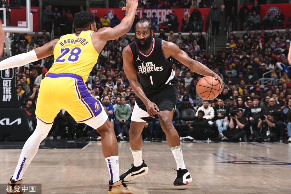 硬碰硬中占 硬碰硬中占